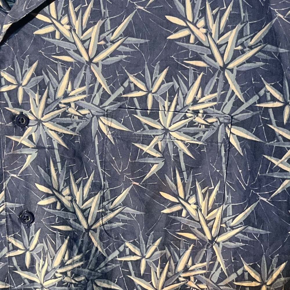 Daniel Cremieux Navy Blue Hawaiian Print Short Sleeve Button Down